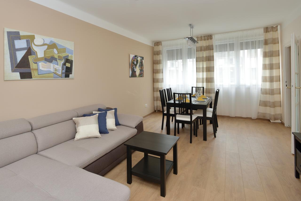 Deak Apartment Budapeste Exterior foto